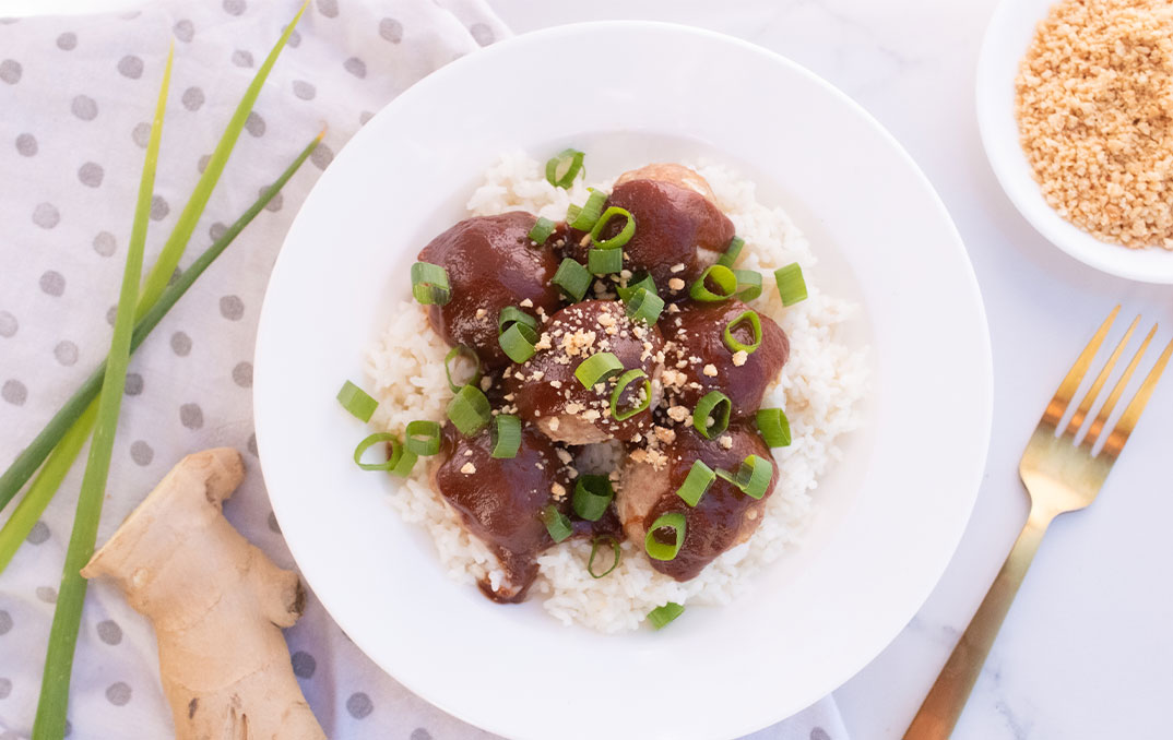 Hoisin & peanut turkey meatballs with rice