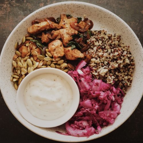 Turkey Bowl with Vegetables, Quinoa and Garlic Sauce